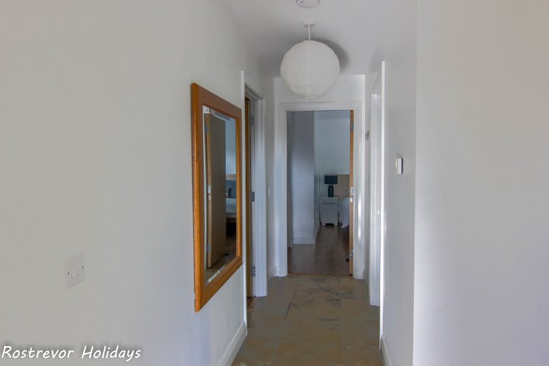 Slieve Meel Hallway. Large Group Accommodation. Vacation Rentals. Rostrevor Holidays (19)