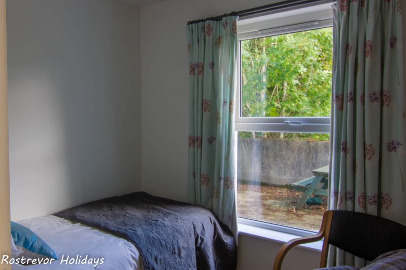 Slieve Meel Bedroom. Large Group Accommodation. Vacation Rentals. Rostrevor Holidays (20)