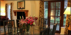 Dining Room Carnaclasha, 5 star holiday cottages